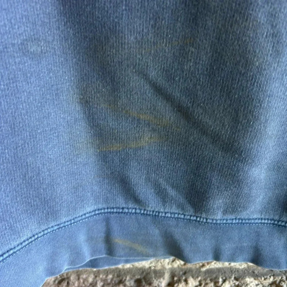 Breezin' Up Vintage SOUTHAMPTON Blue Distressed Sweatshirt Unisex - Picture 8 of 10